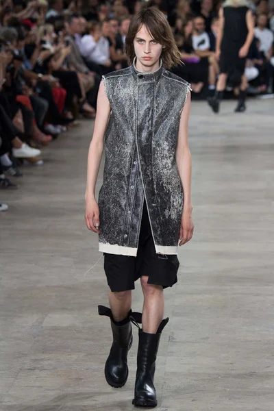 Look 6